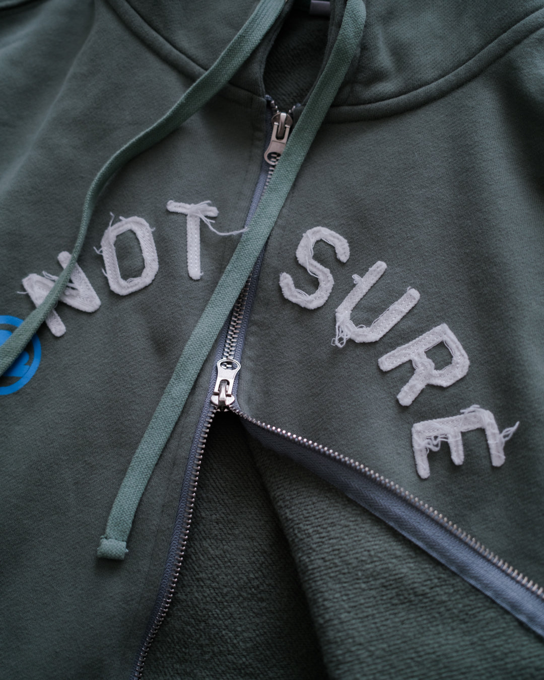 IT'S NOT THAT SERIOUS (Green) - ZIP UP